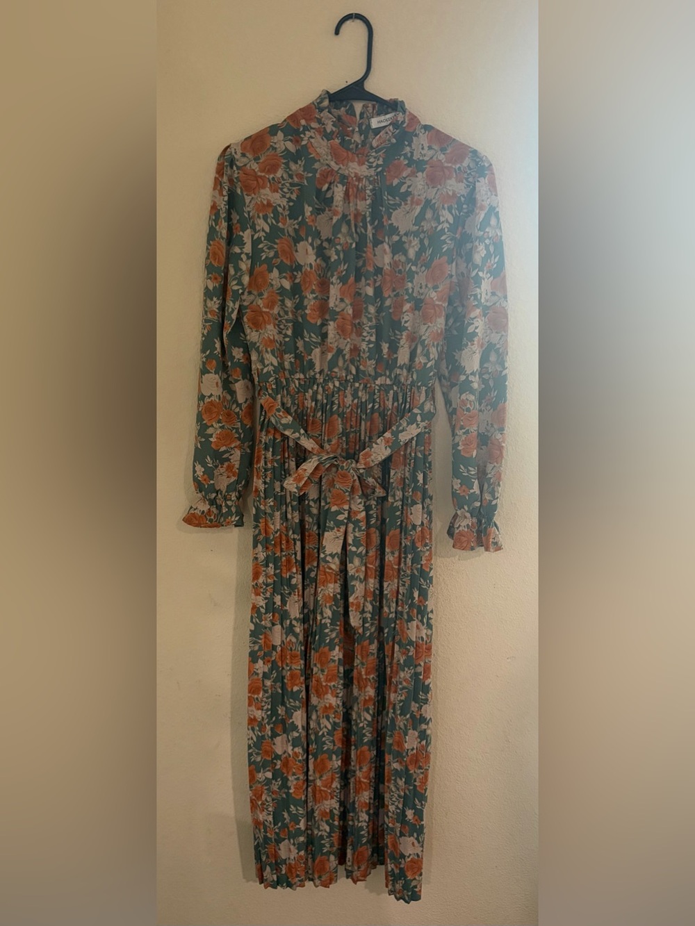 Vintage Style Floral Long-Sleeve Maxi Dress in Teal and Rust